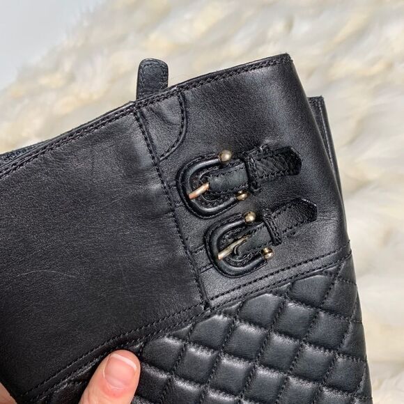 Burberry black quilted boots - Picture 6 of 11